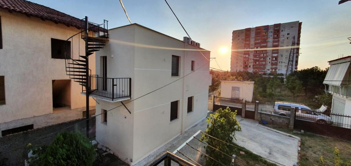 Aliko's Peaceful House, Close To Bus Terminal *